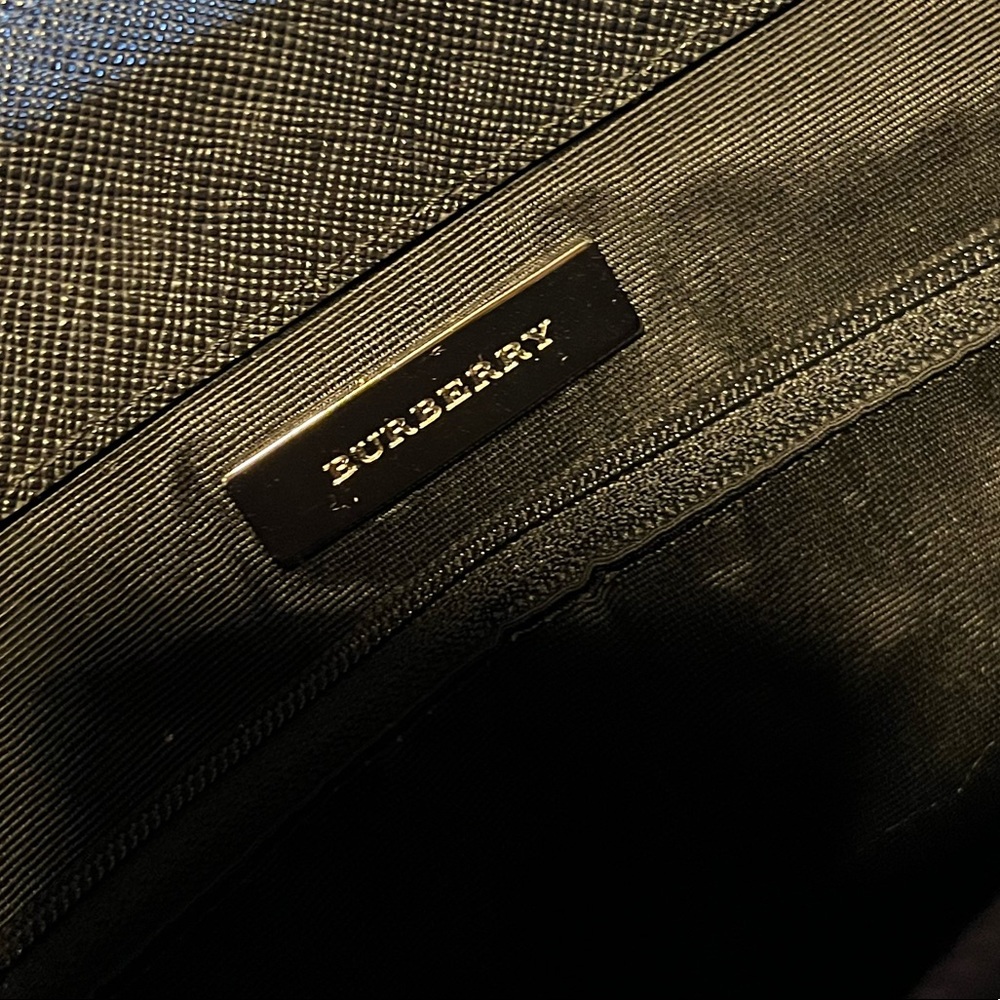Authentic Burberry bag - Picture 4 of 4